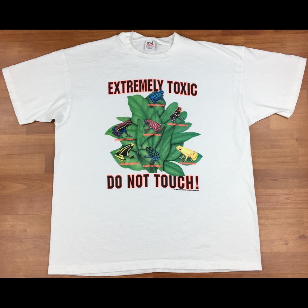 Vintage 1996 Poison Dart Frogs ‘Extremely Toxic‘